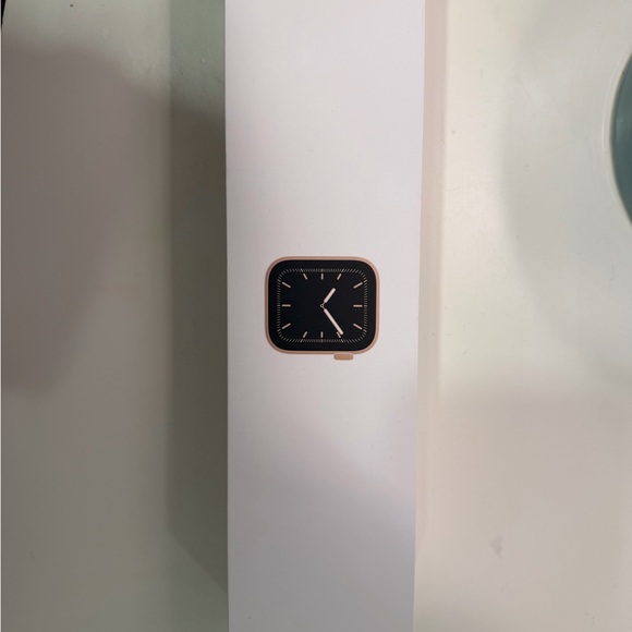 Apple Accessories - Series 5 Gold Aluminum Case 40mm Apple Watch